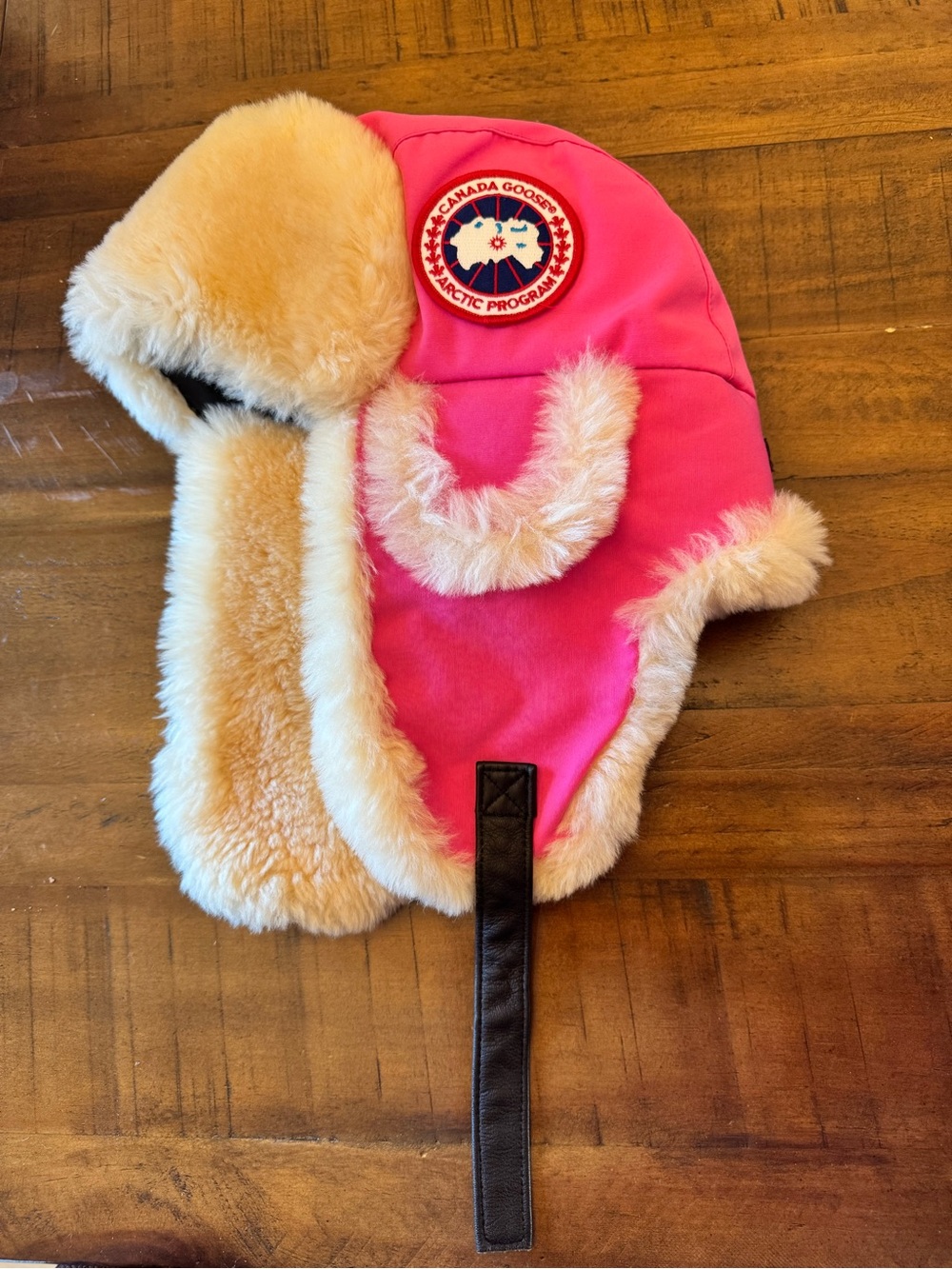 Authentic Canada Goose Aviator Hat Pink Unisex Adult Size S/M Shearling Trapper